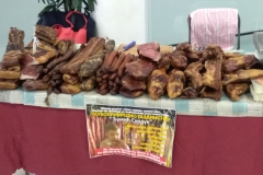 mesara-djumic-surduk-klica-zdravo-domace-hrana-meso-kvalitet-klanica-pecenje-svinjetina-junetina-slanina-polutke-rebra-mojabaza109