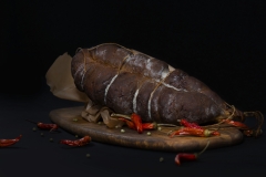 mesna-industrija-kosanovic-martinci-kobasice-sunke-salame-kulen-juneci-jezik-cvarci-ramstek-suvo-suseno-meso-dimljenidomace-zdravo-kvalitetno-online-dostava1