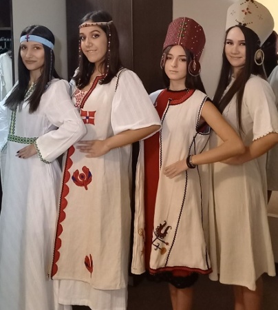 #1udruzenjedvemojezlatneruke-rucnirad-unikat-poklon-handmade-etnomotivi-serbia-mojabaza4